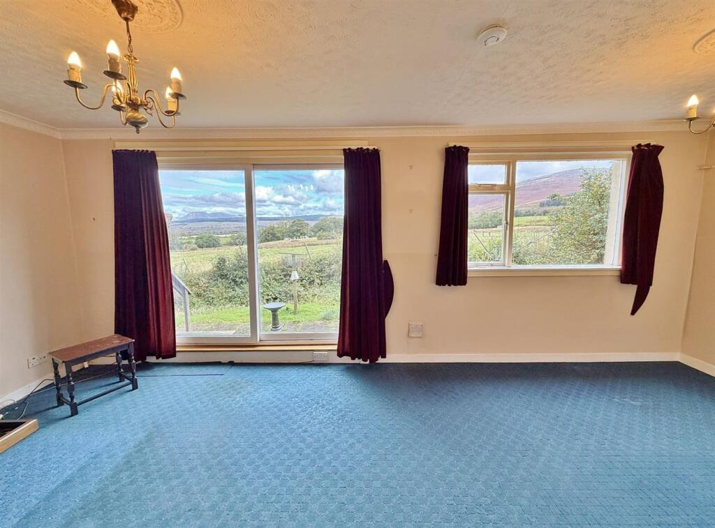 Lounge from door