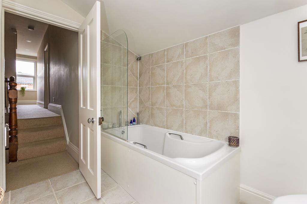 71 Copt Elm Road 306088 (16).jpg