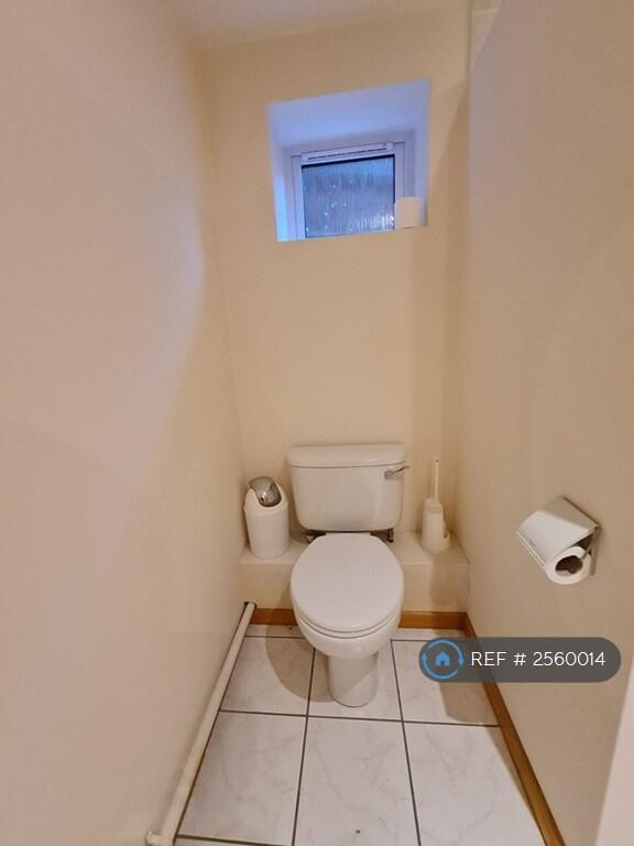 Ensuite Toilet
