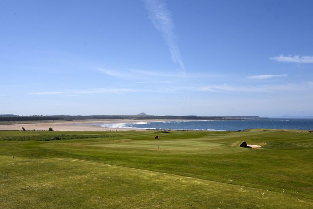 longbanks green, dunbar