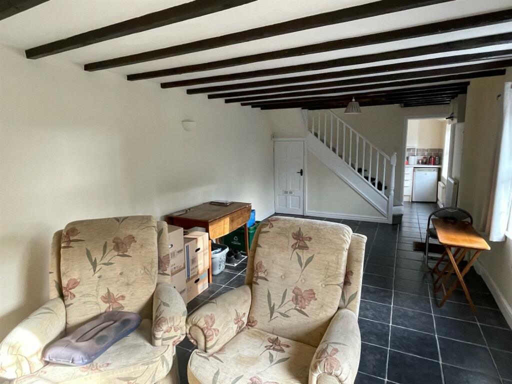 Sitting room.jpg