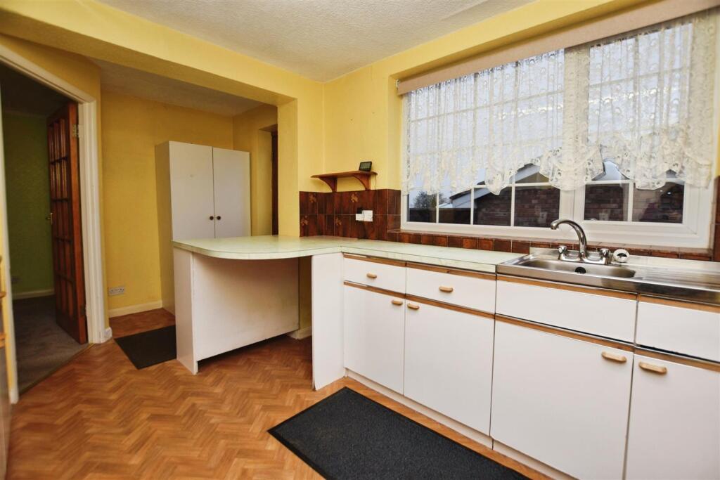 954ddde1-kitchen 20c.JPG