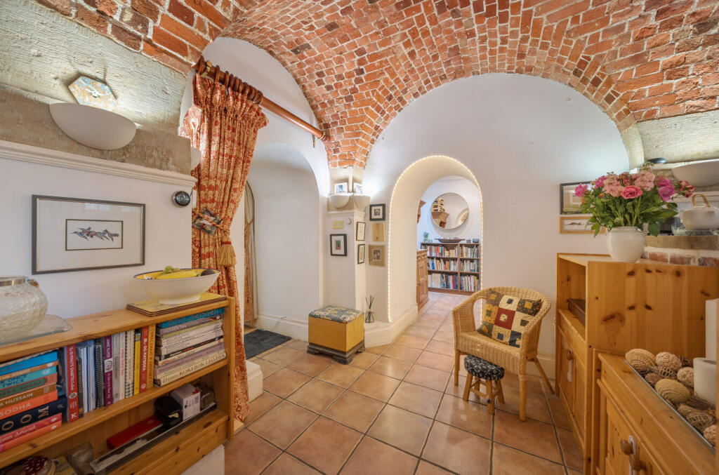 1348897-30-68cadd...