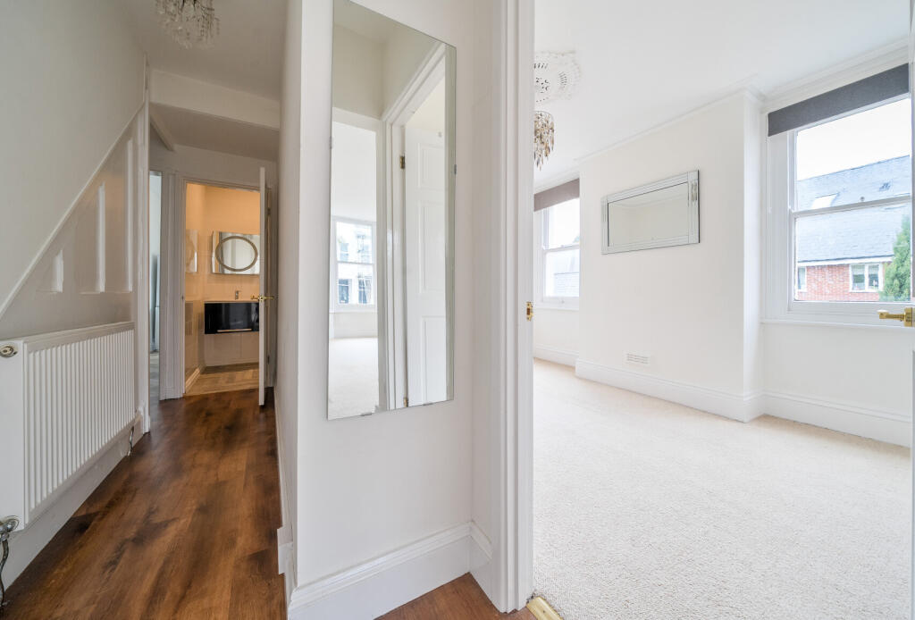 1359722-9-68e7ad7...