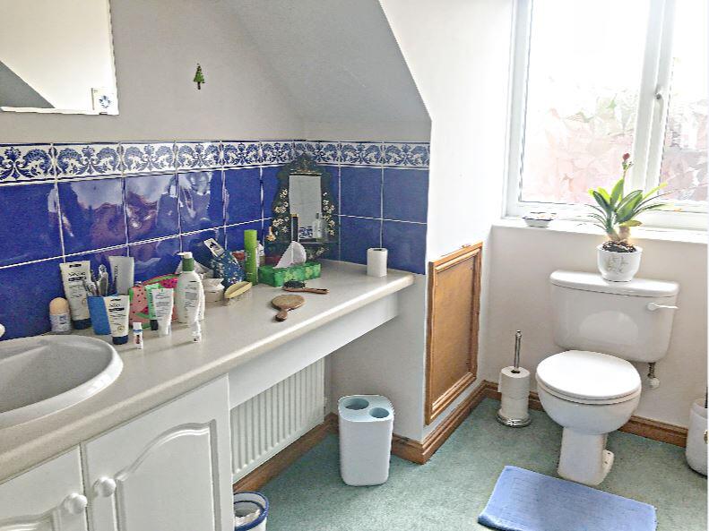 En-Suite Bathroom
