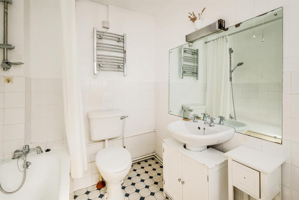 19 Trent Court ewb (15).jpg