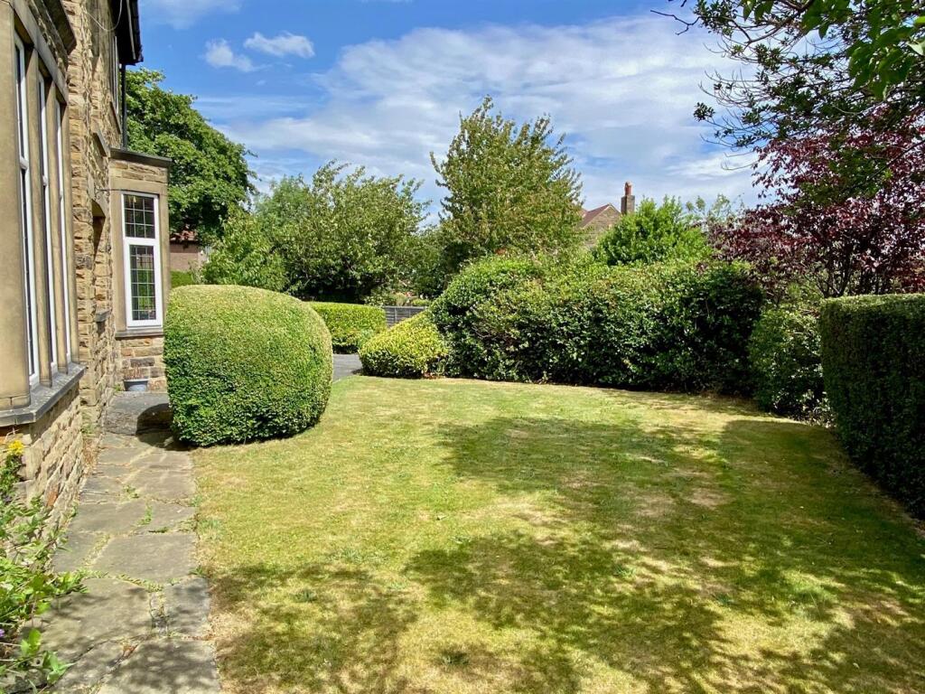 front garden.jpg
