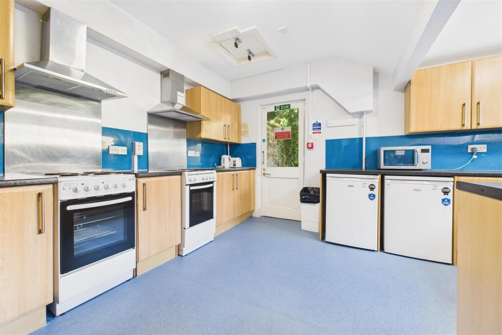 121 Redland Road, Redland, Bristol, BS6 6QX | Free