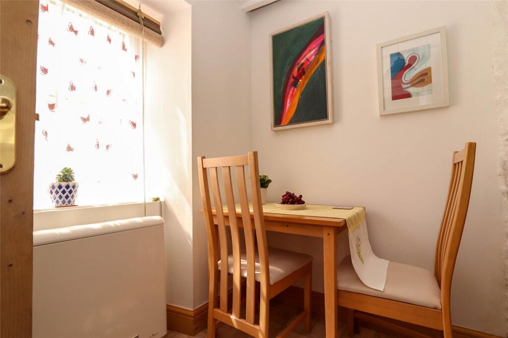 Kitchen/Breakfast Rm