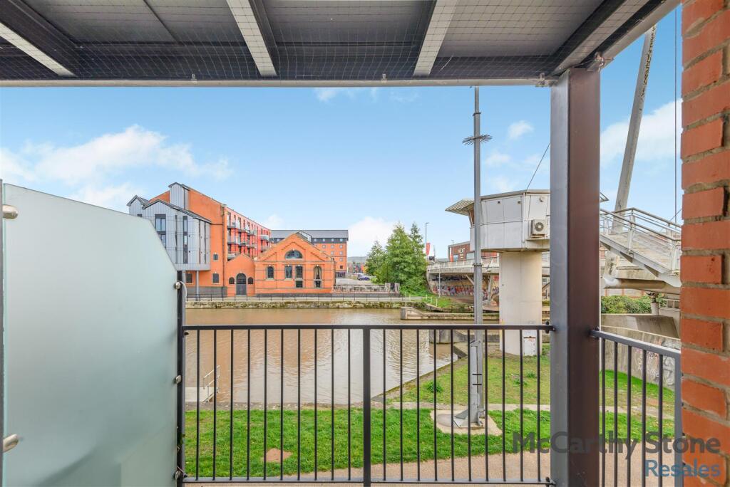 8668183-exterior04.jpg