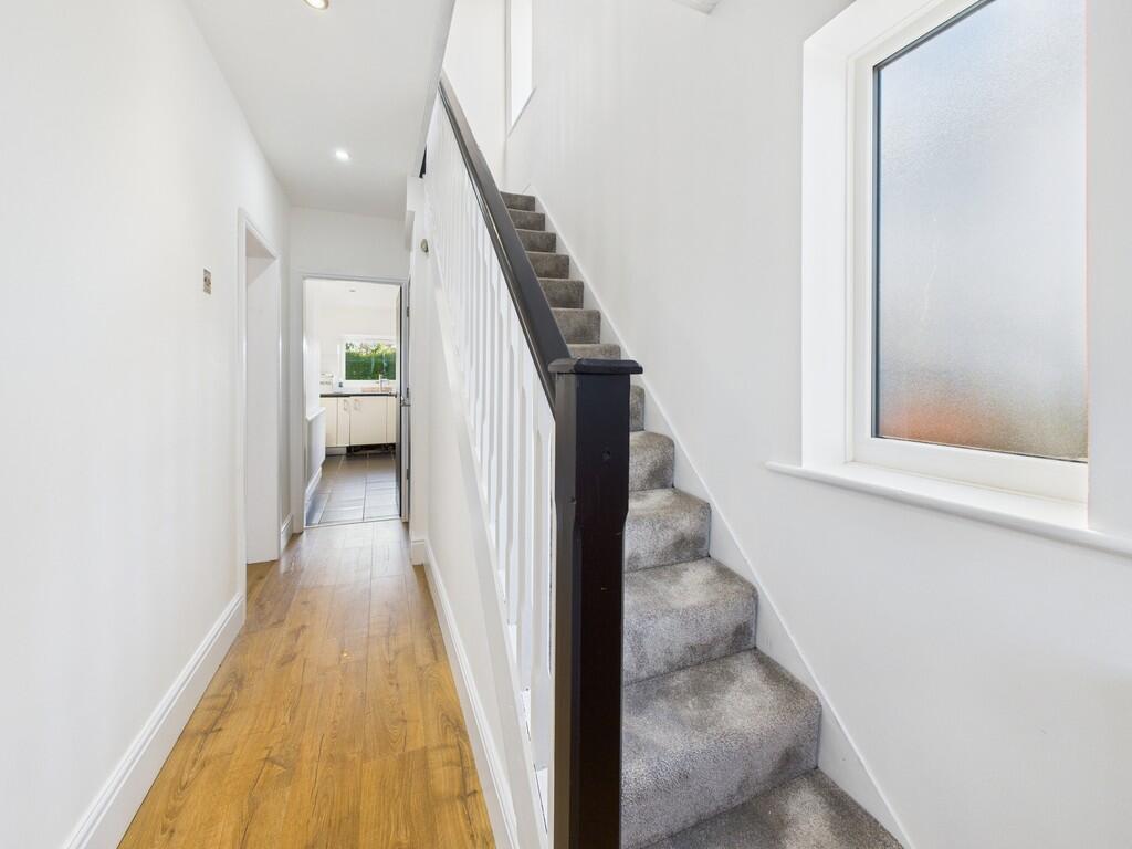 CAM02854G0-PR0483...