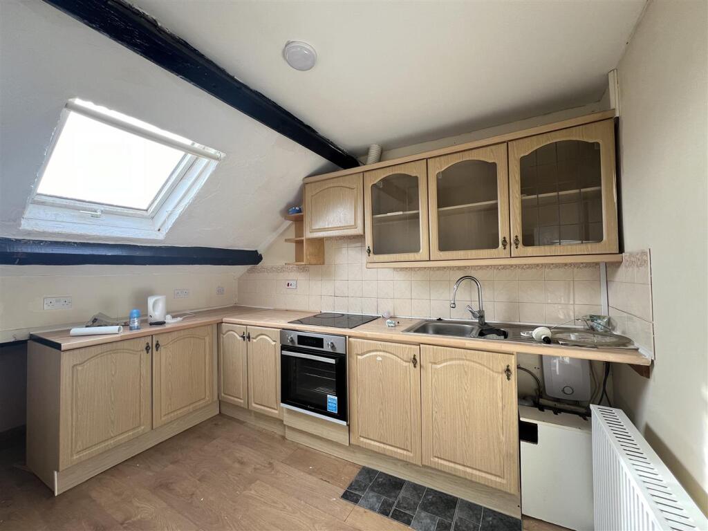Flat 4 (4).jpg