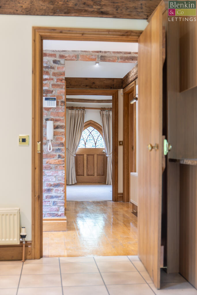 The Gate House Kitchen Dining Room-10