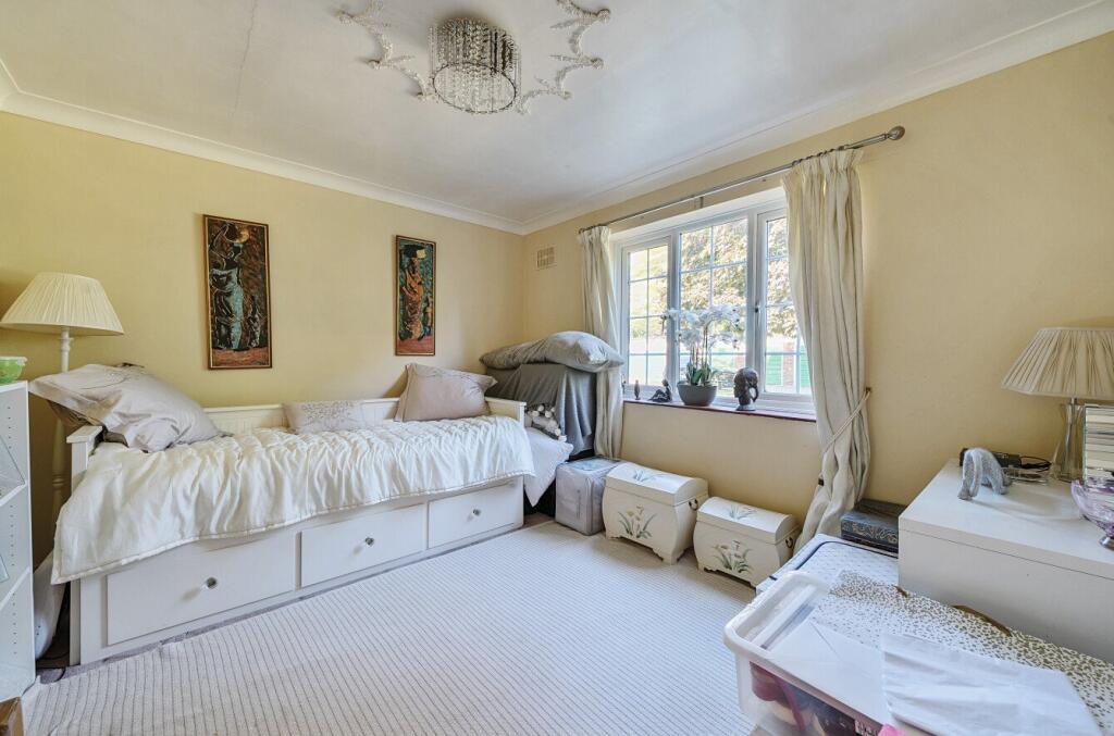 1291197-8-682b581...