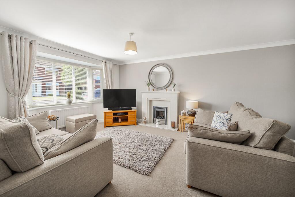 Lounge / Dining Room