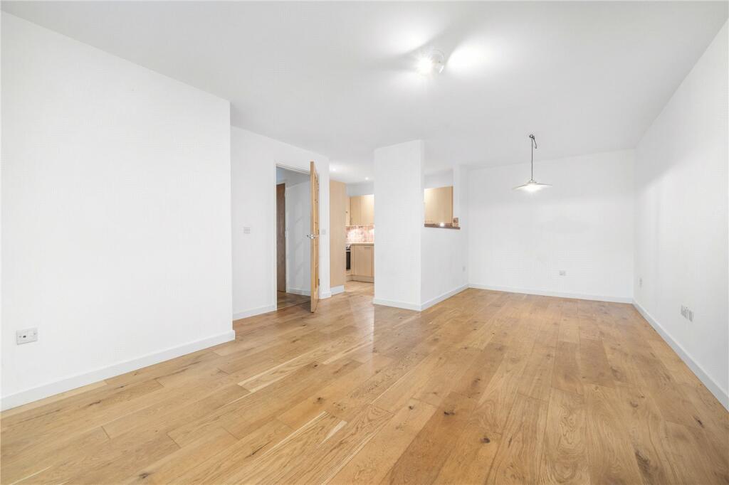 Kitchen/Reception