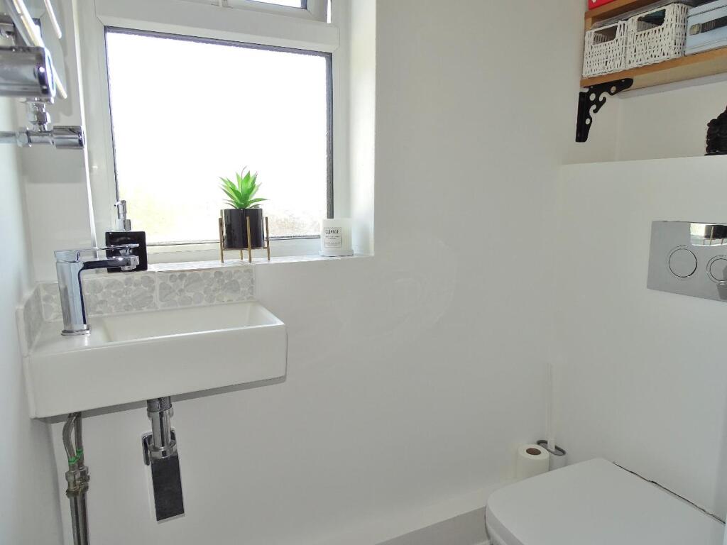 SEPERATE WC