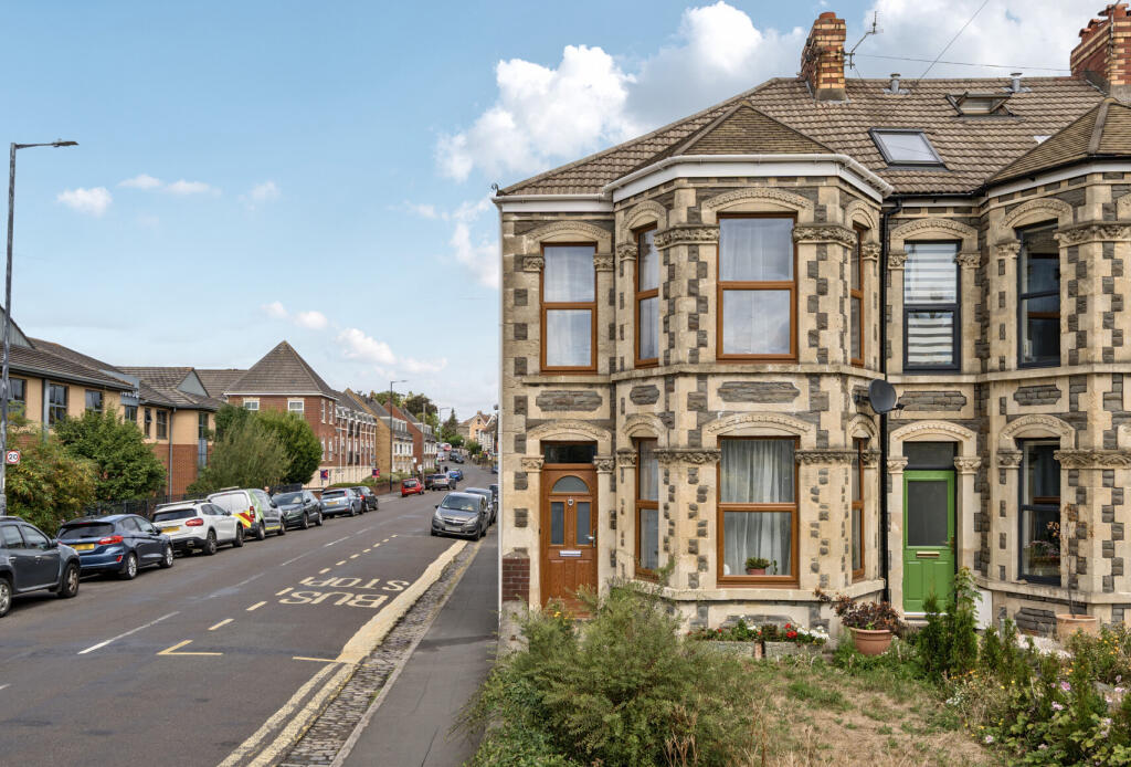 1342505-4-68b03c4...