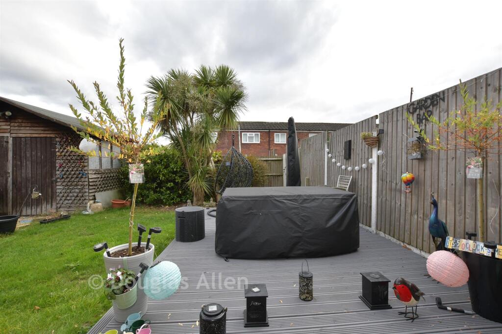 Patio / Decking