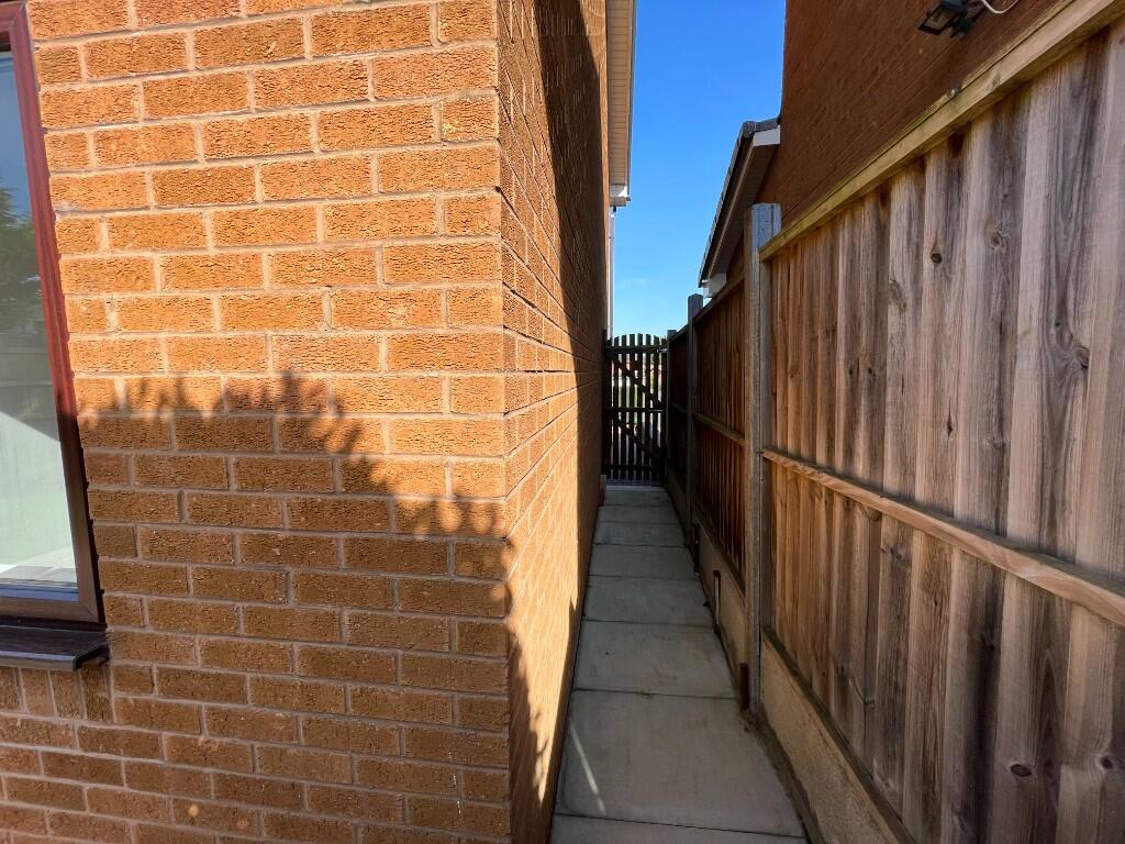 SIDE ACCESS