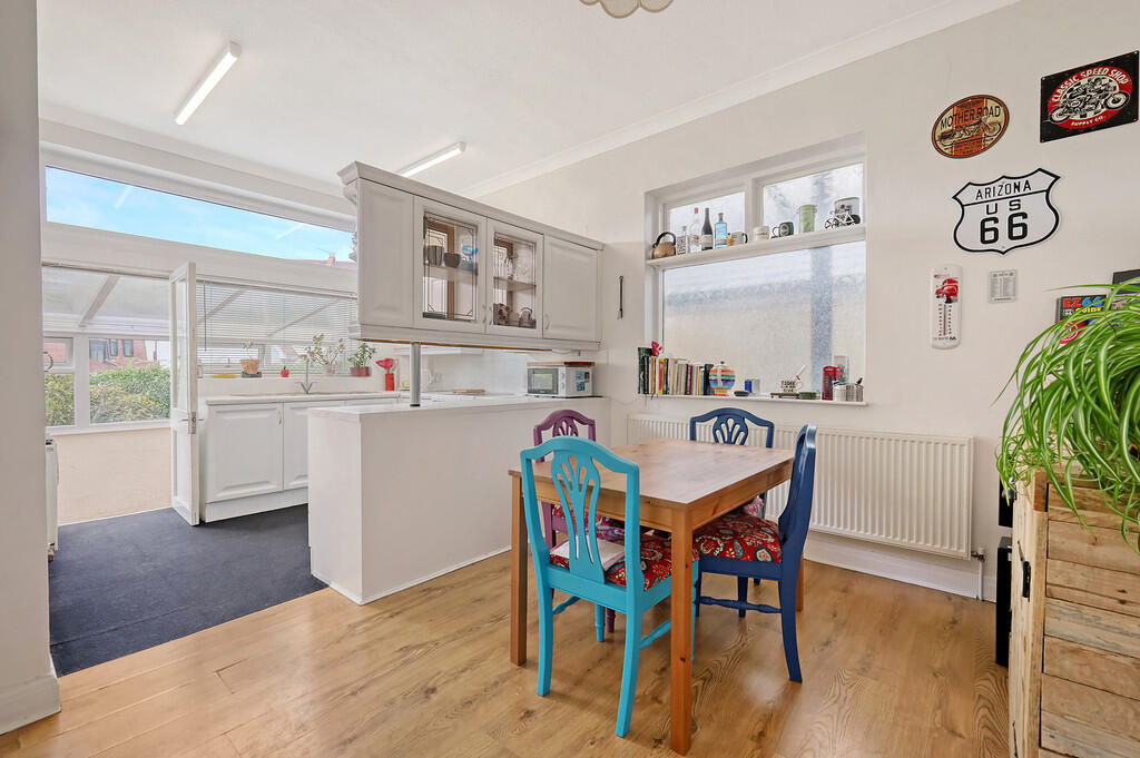 2 Marine parade d...