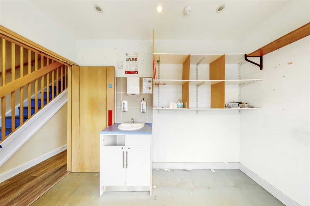 45A Langham Gardens - mCDl6XC20lkxiN90dPrn.jpg