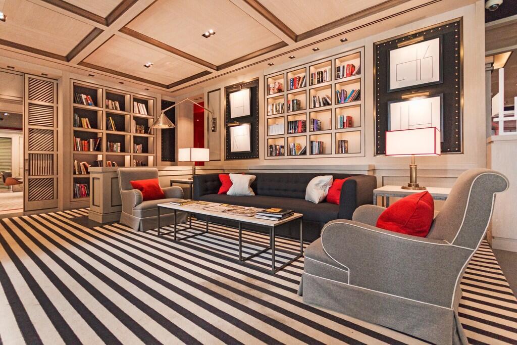 Sitting Area in L...