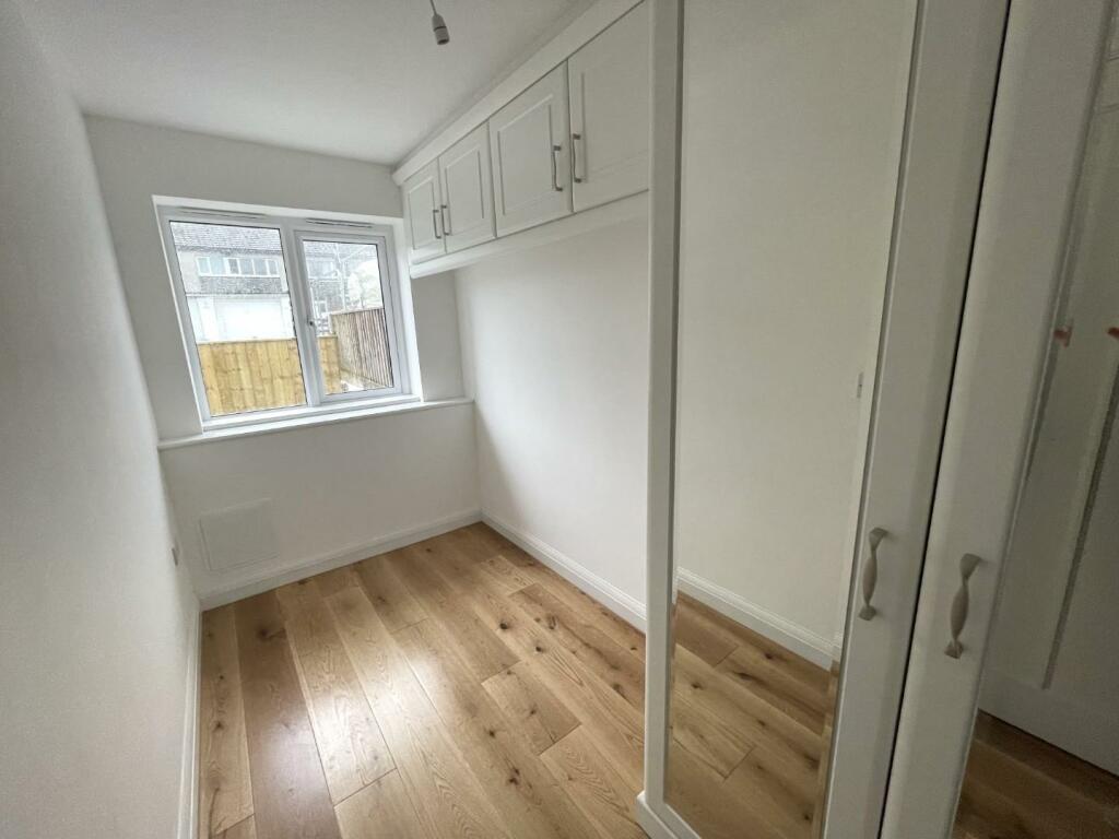 Single Bedroom.jpeg