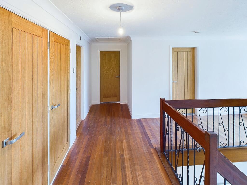 CAM04233G0-PR0013-STILL027 - Copy (2)