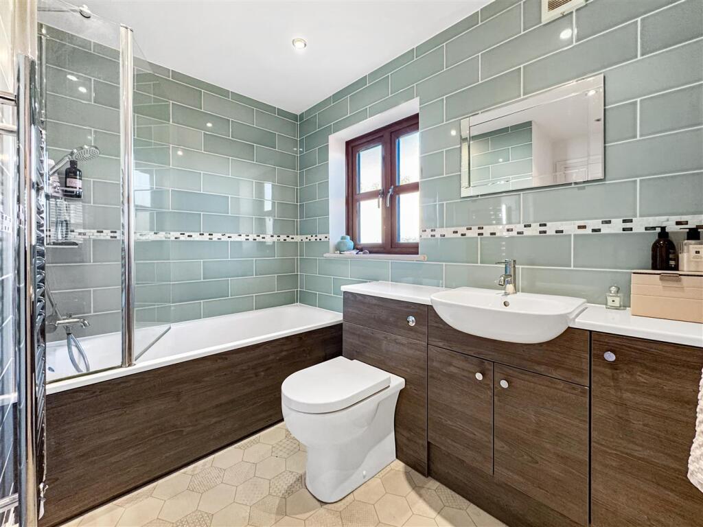 Jack And Jill Bathroom