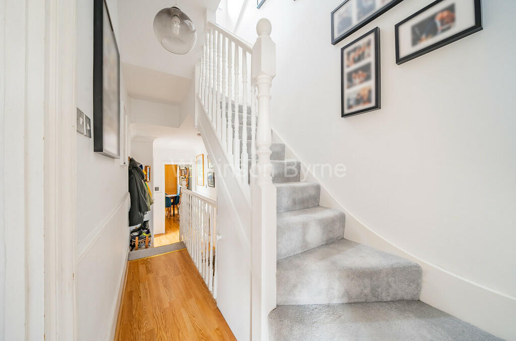 ed86bcd9-9ad8-4f8...