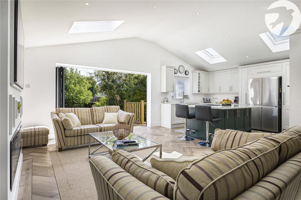 Kitchen/Dining/Recep