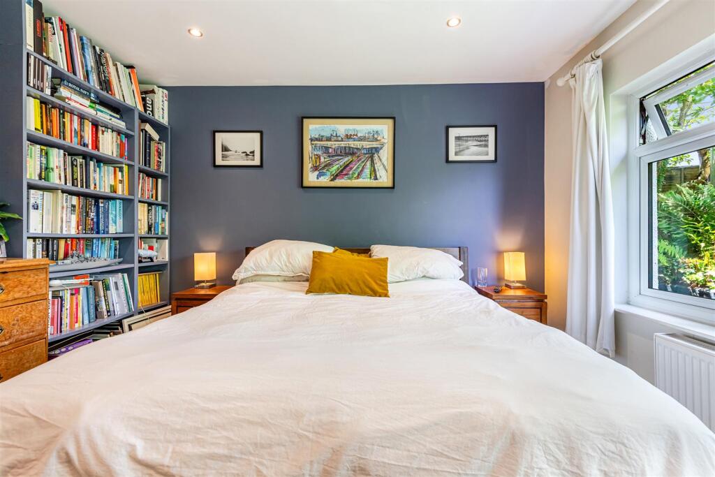 A33 - Avalon Kiln Lane Stokenham - 250702.jpg