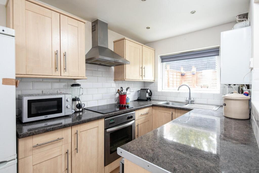 71 Hungerford Road-7.jpg