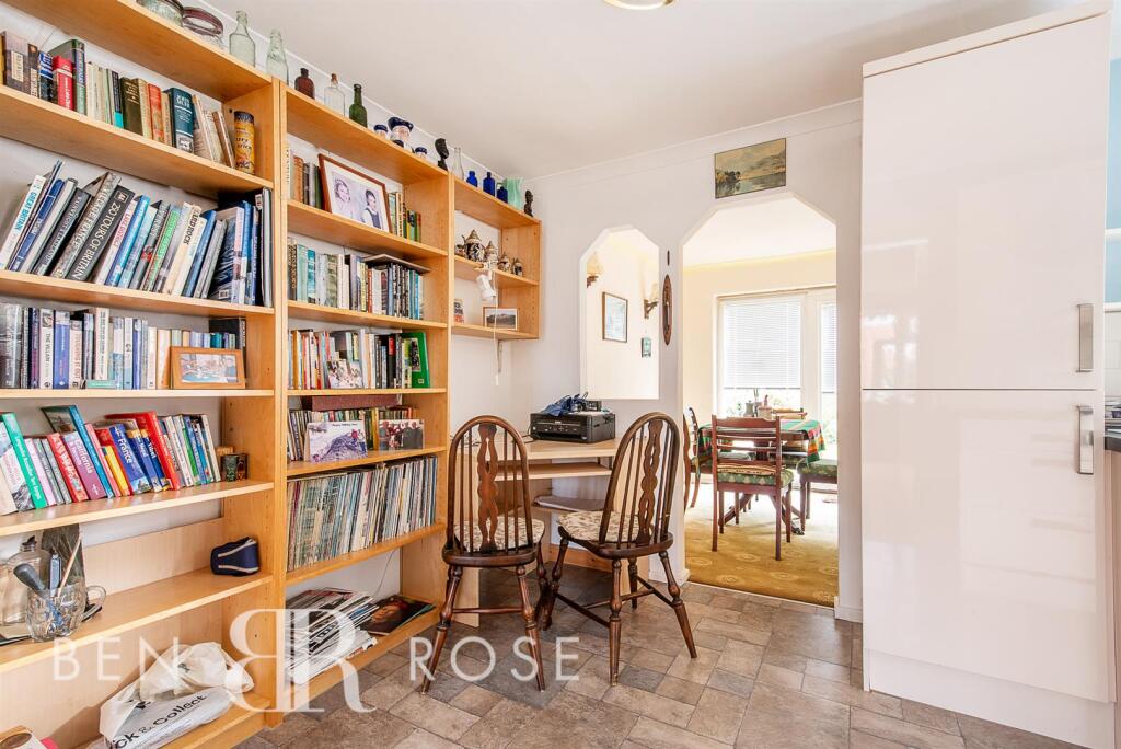 Kitchen/Breakfast Room