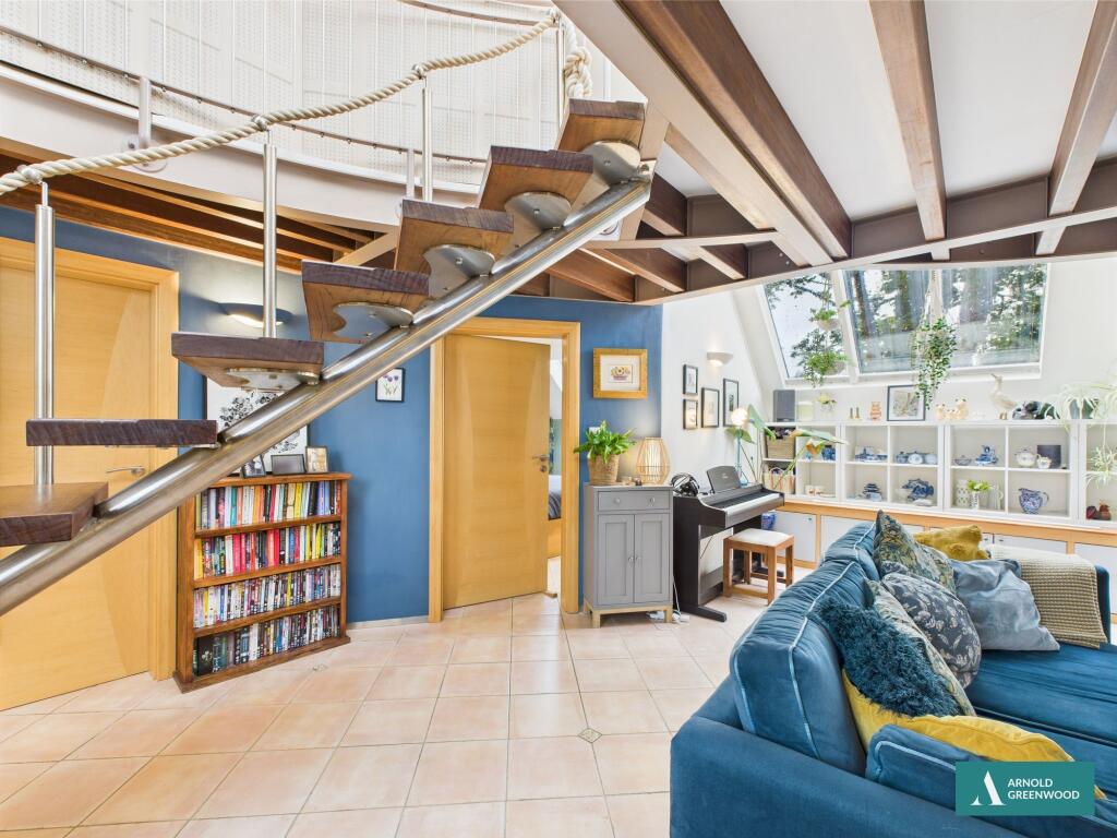 Lounge/dining room/kitchen