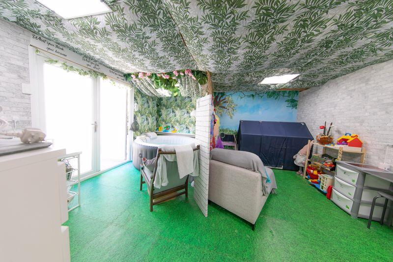 Garage rear craft &amp; garden room