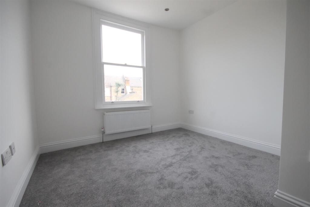 Bedroom3.jpg