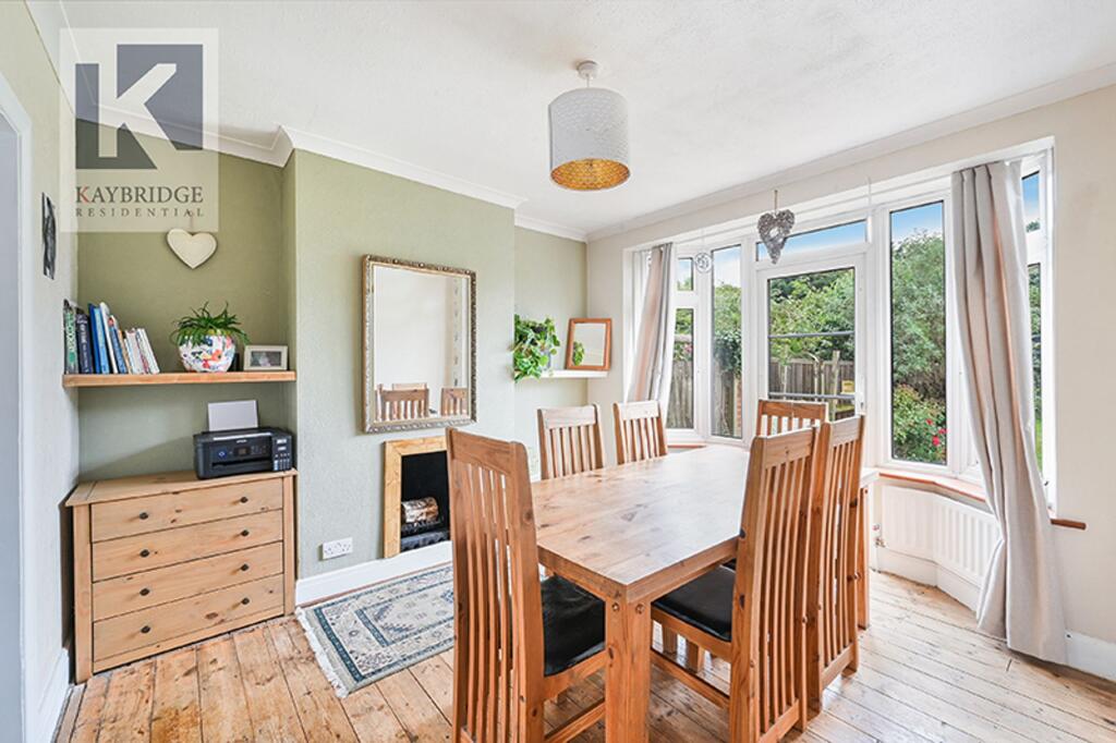 Walsingham Gardens, Epsom