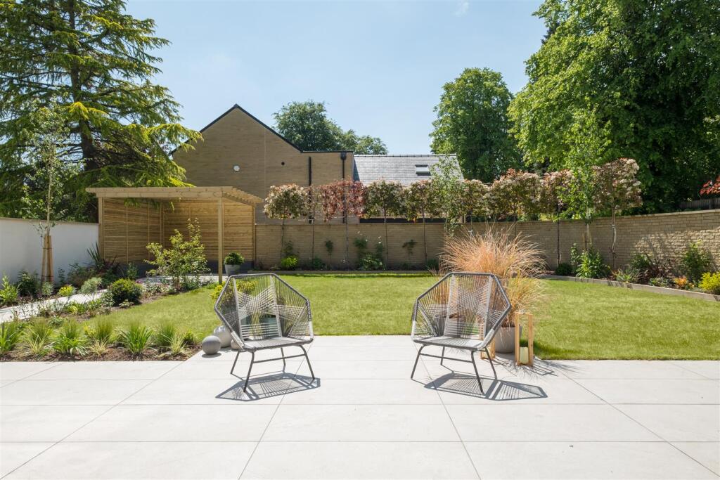 untitled (7 of 12).jpg