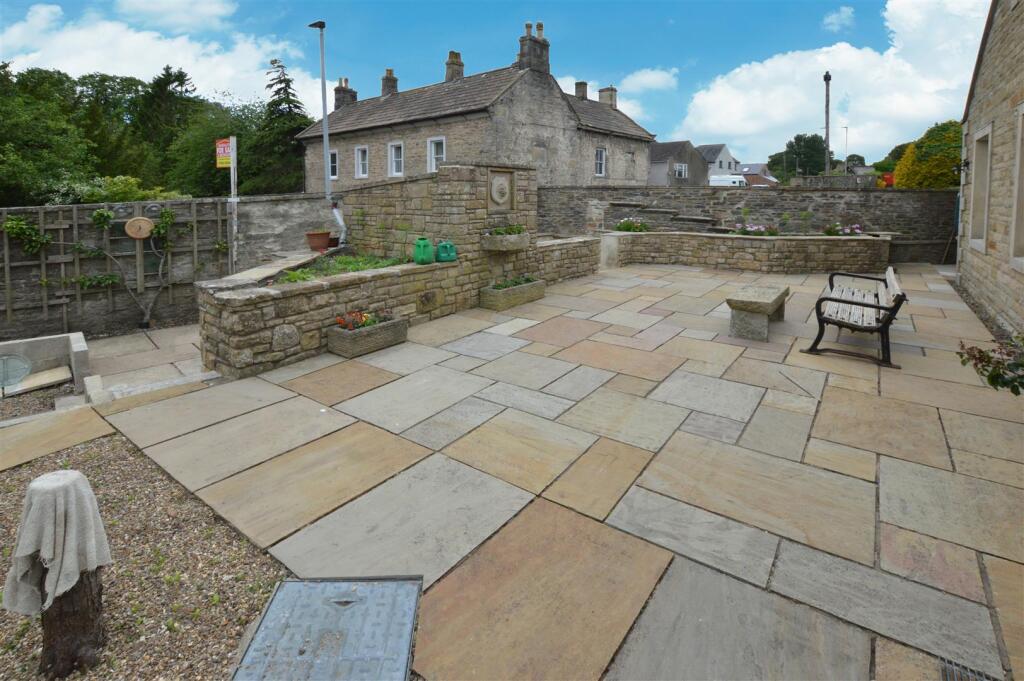 9018141-105272-133948761056112393-2329411d-7d2e-3d