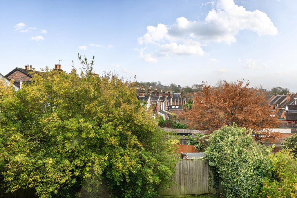 1389298-13-693bf5...