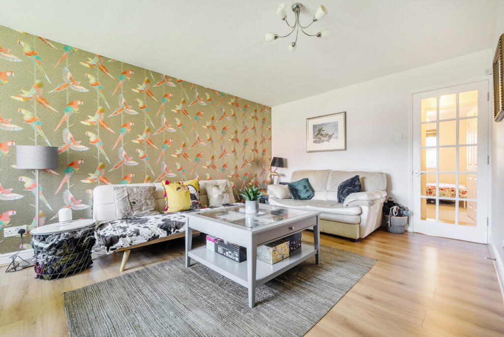 1363756-12-68f8bb...