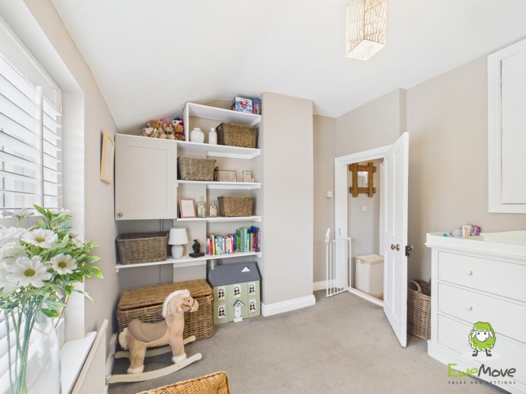 EweMove Estate Agents Basingstoke - Upper Sherbour