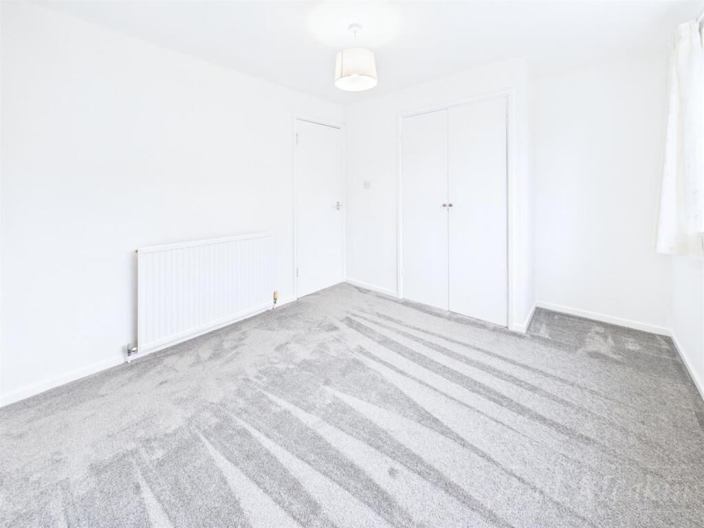 Bedroom..jpg