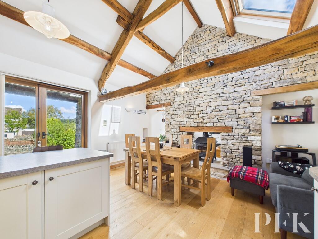 Low Fold Barn - Dining area