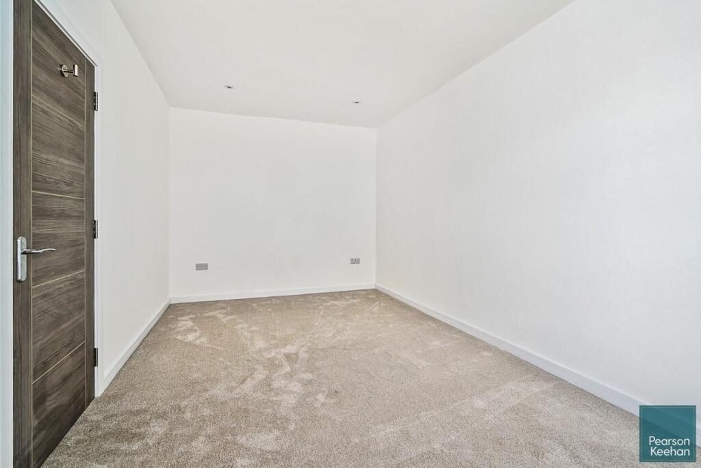 8-margery-road-hove-bn3 (18).jpg