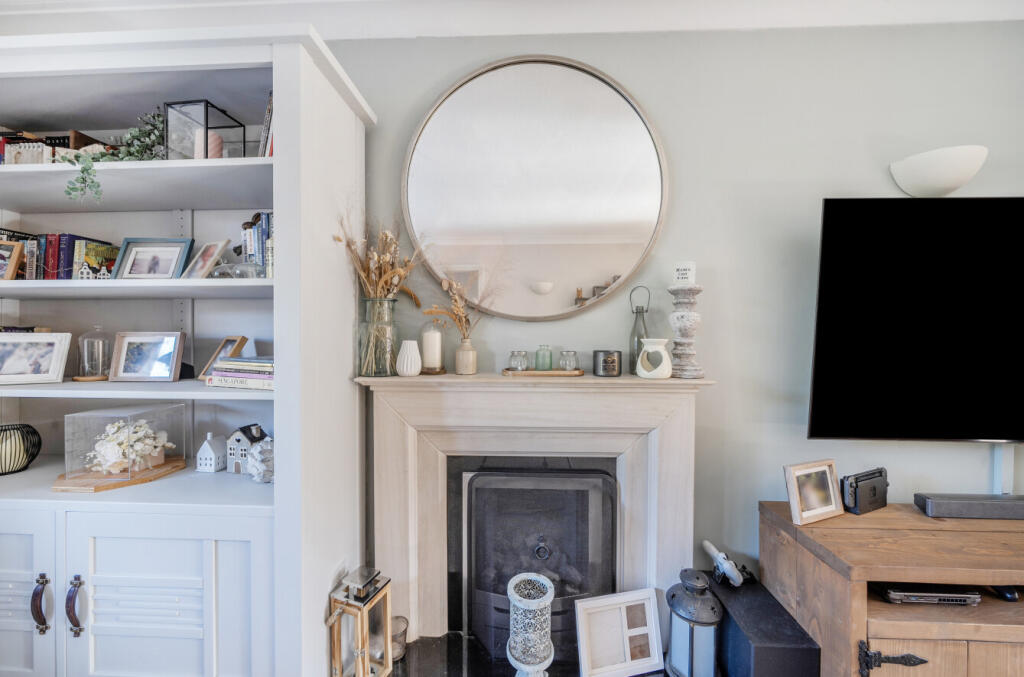 1357850-10-68d581...