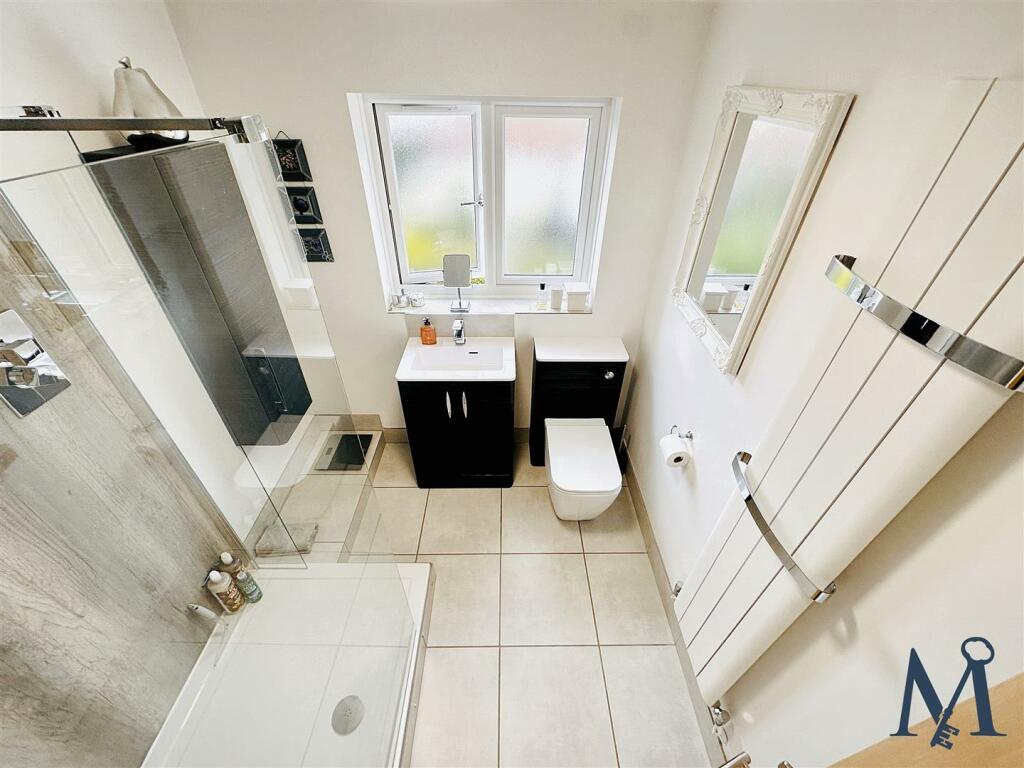 Family Shower Room