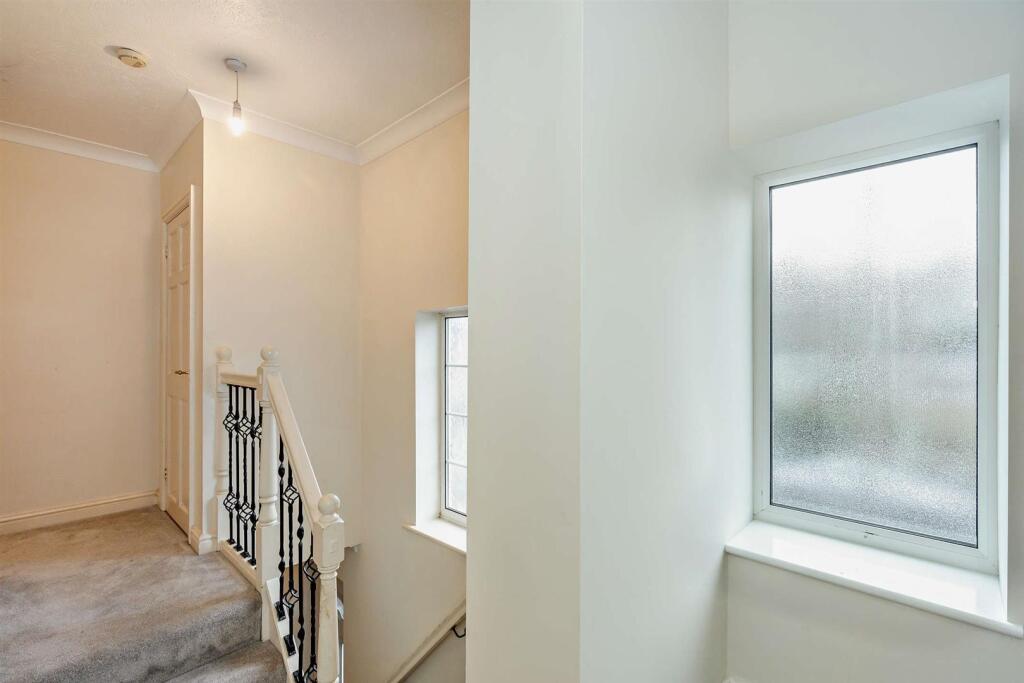 8675088-interior07-800.jpg